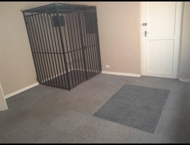 54M² OFFICE TO LET IN STAMFORD HILL